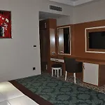 Malahit Exclusive 2*