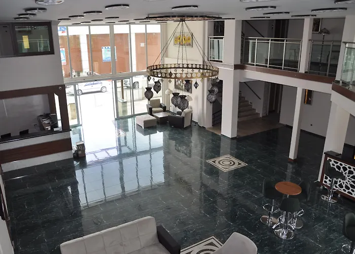 Malahit Exclusive Hotel 2*