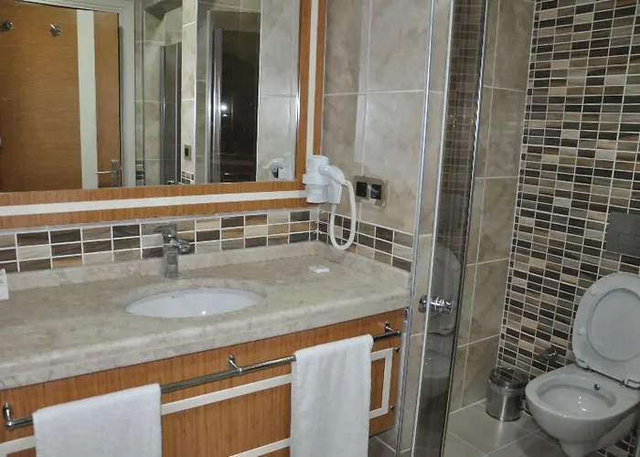 Malahit Exclusive Hotel 2*