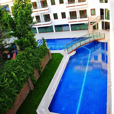 Malahit Exclusive 2*