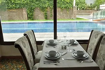 Malahit Exclusive Hotel 2*