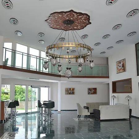 Malahit Exclusive Hotel 2*