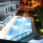 Malahit Exclusive 2*