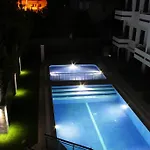 Ξενοδοχείο Malahit Exclusive